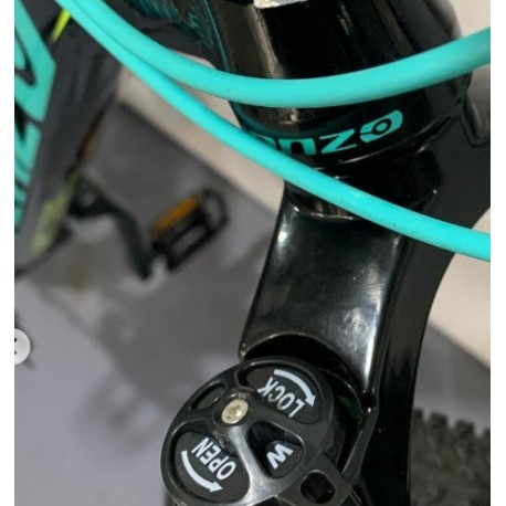 Fundas de cables de cambios colores