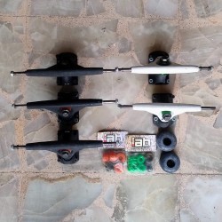 Conjunto de 5 Tracks y bujes Longboard LIQUIDACIÓN